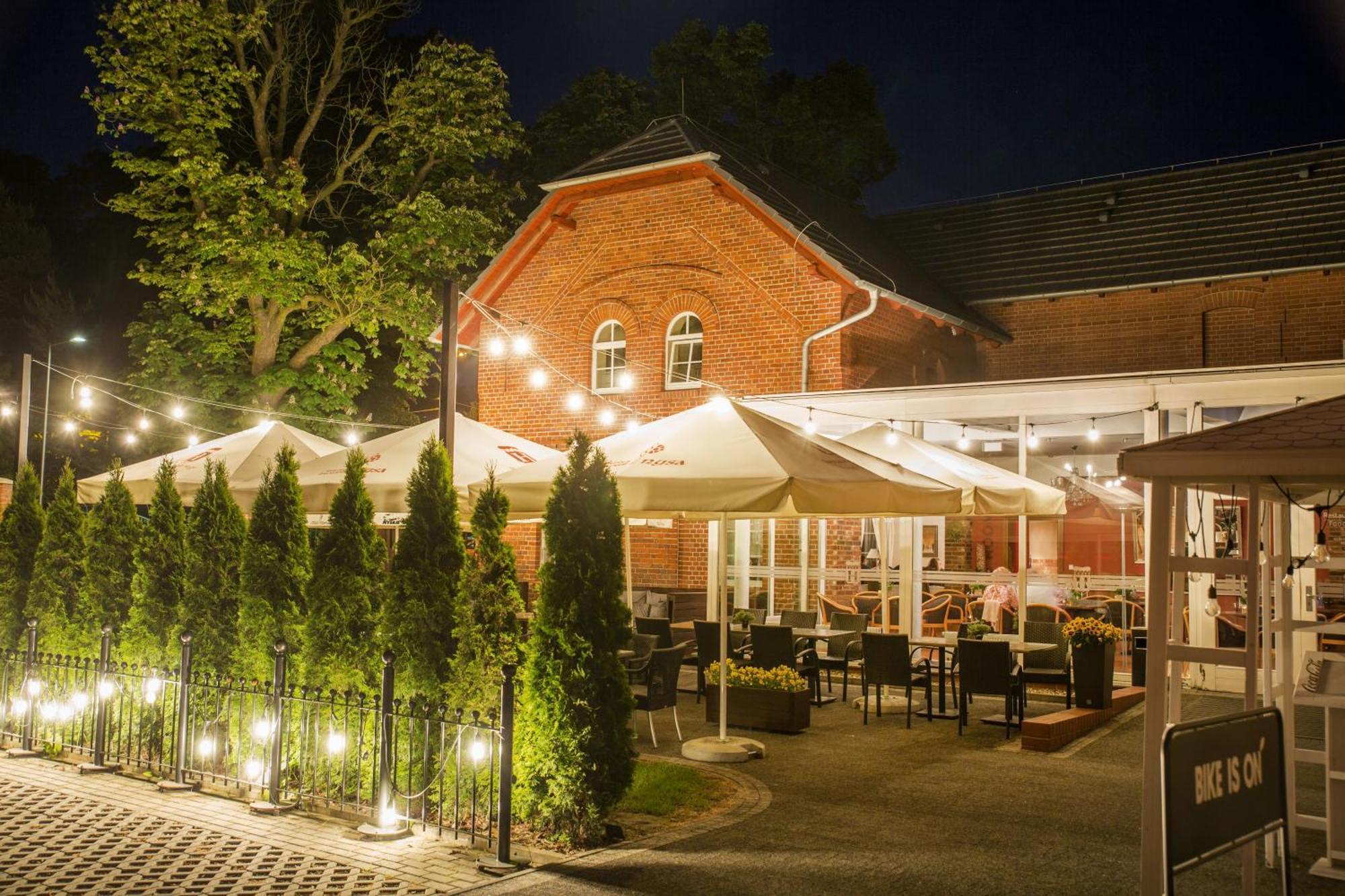 Hotel Hugo Business & Spa Kędzierzyn-Koźle Exterior foto