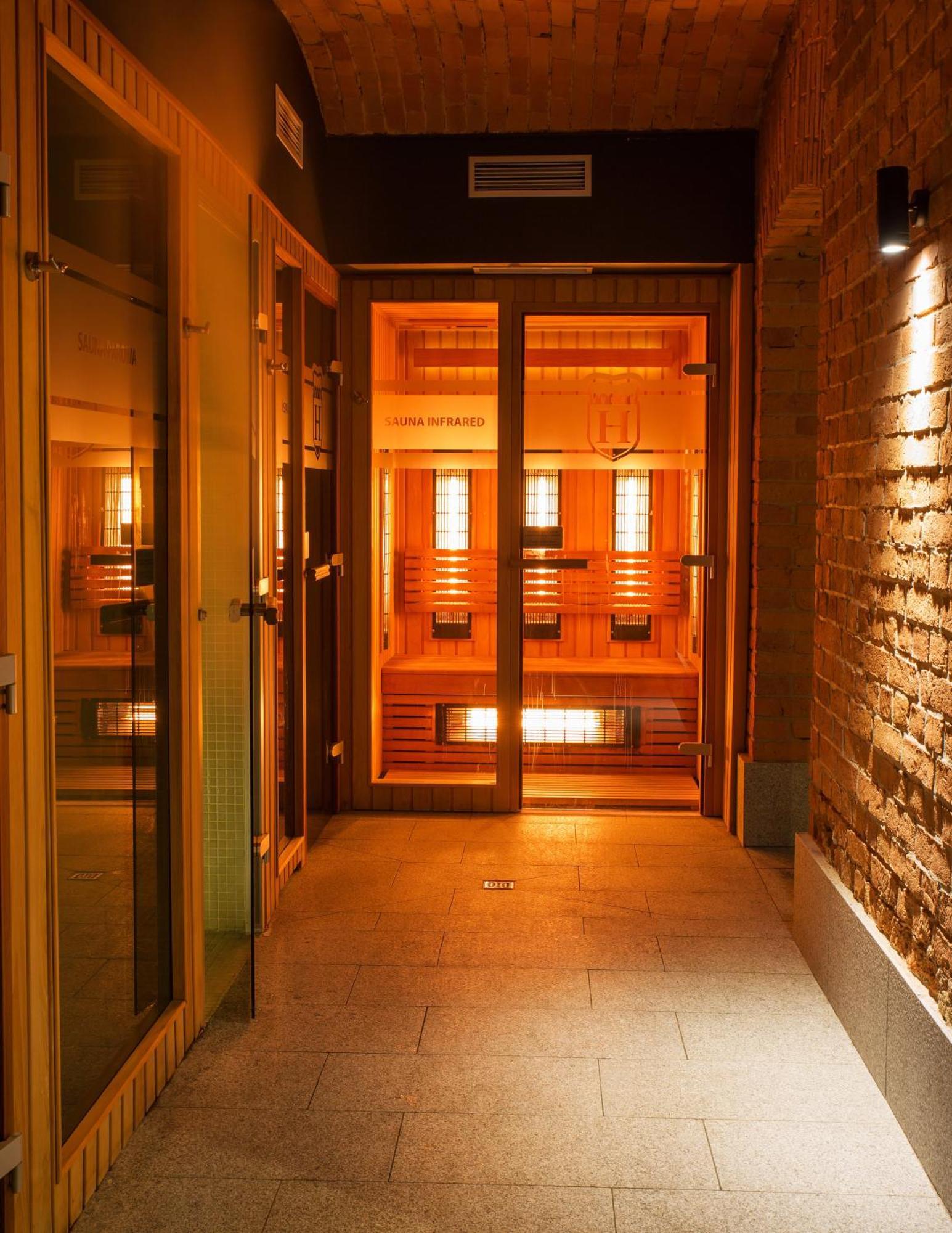 Hotel Hugo Business & Spa Kędzierzyn-Koźle Exterior foto